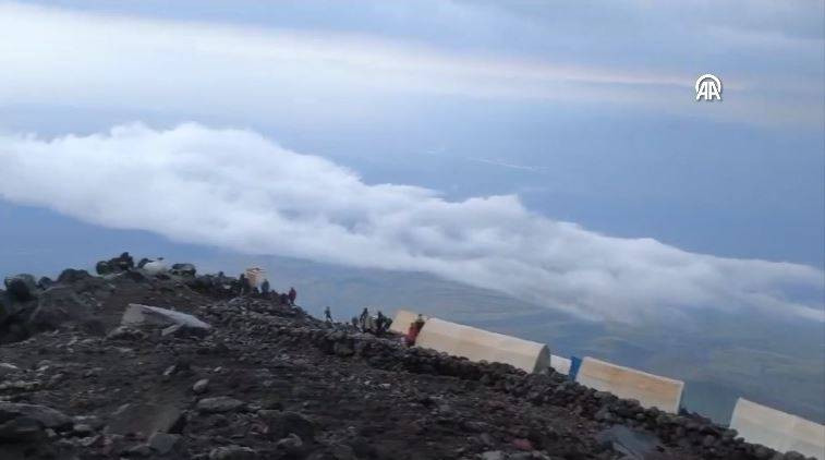Ağrı Dağı’nda donarak ölen dağcıların cenazeleri indiriliyor - Resim: 16